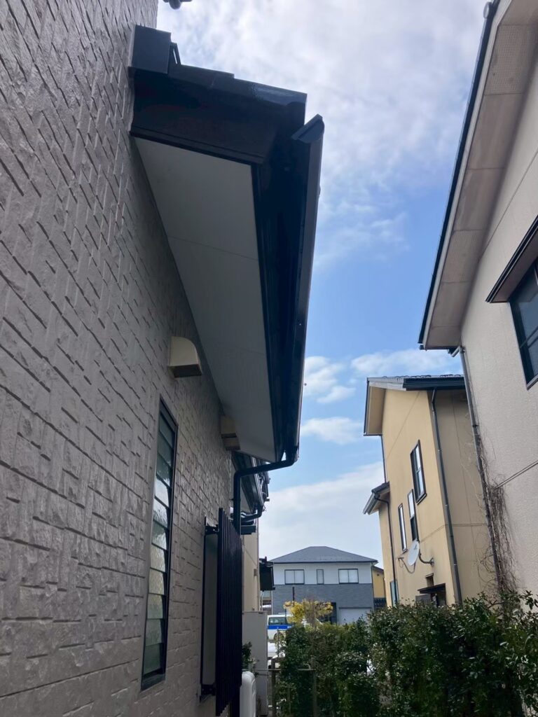 軒先の雨樋確認