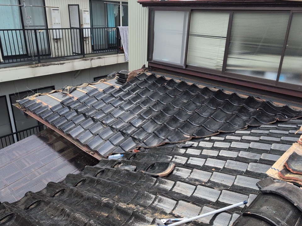 屋根面を締め直し